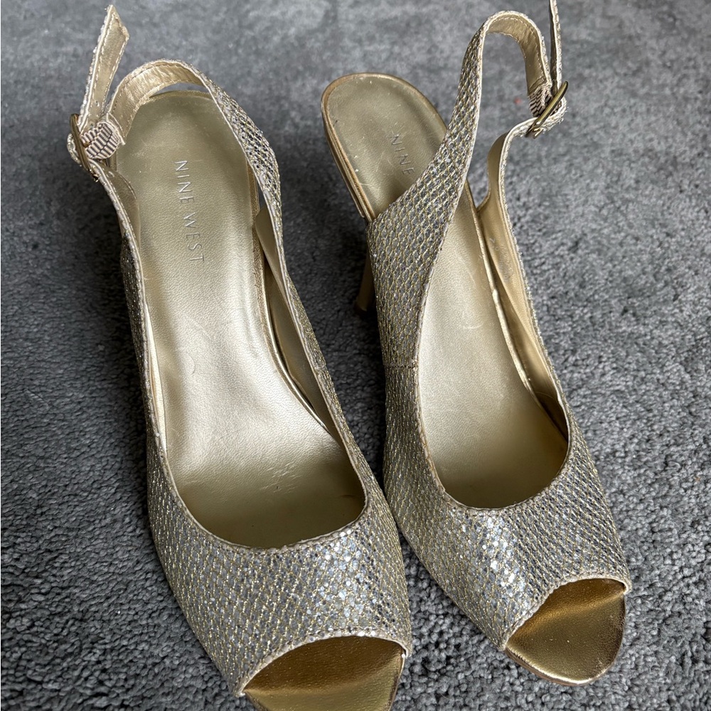 Nine West Gold Glitter Heels for Special Occasions